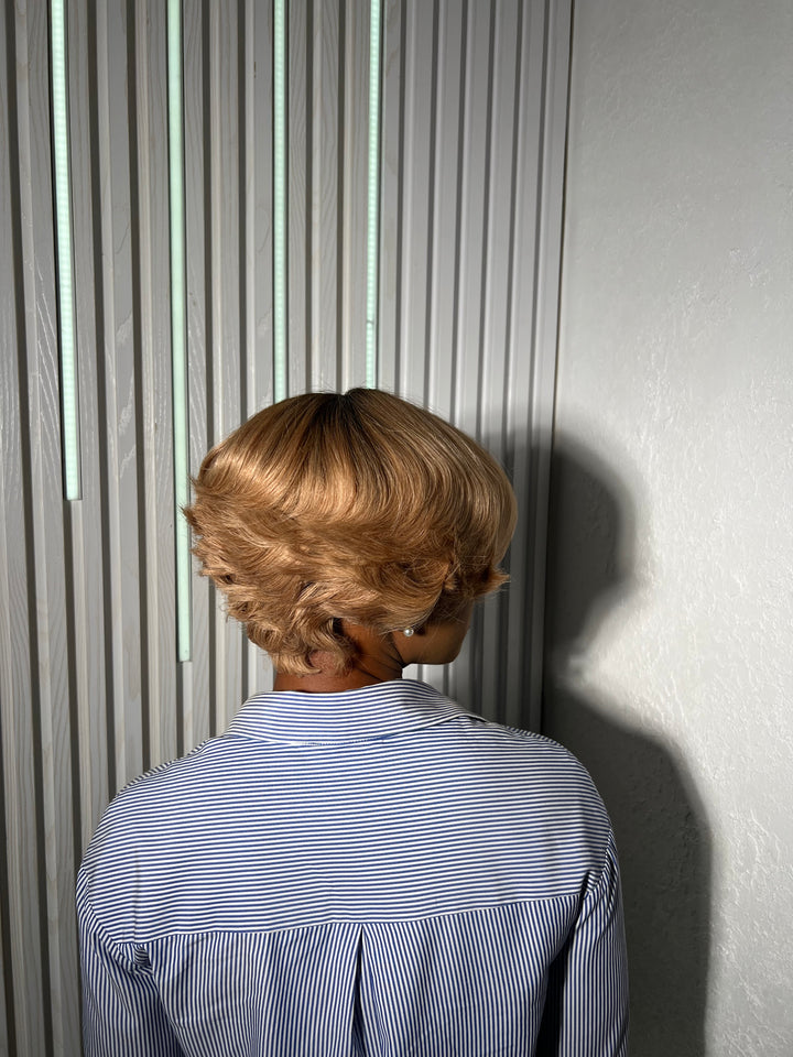 Blonde Layered Bob - 10" 5x5 Glueless Layered Wig